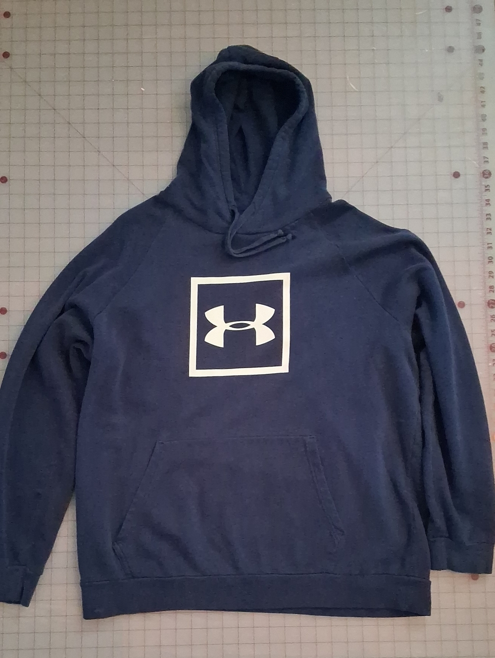 XXL Under Armour Navy and White Logo Pullover Hoodie